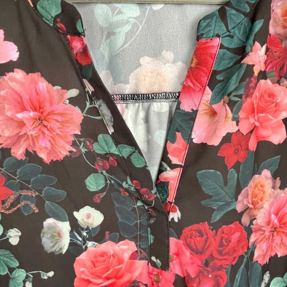 Torrid Black Floral Hi-Lo Tunic Flutter Sleeve V-Neck Size 2X - Picture 5 of 15